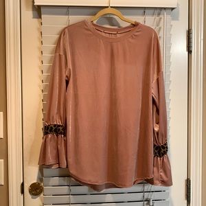 Pink/Blush velvet high low tunic Size Large